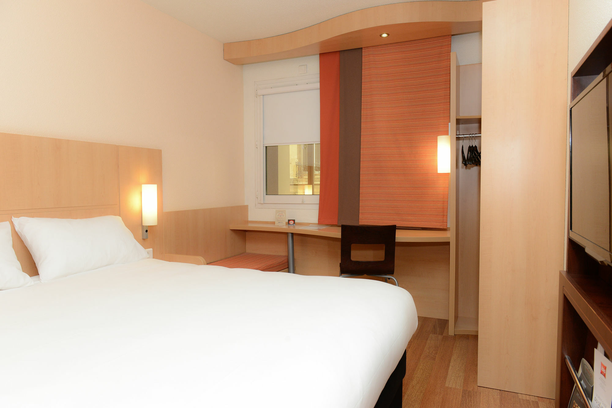 Ibis Port De Plaisance Otel Caen Dış mekan fotoğraf
